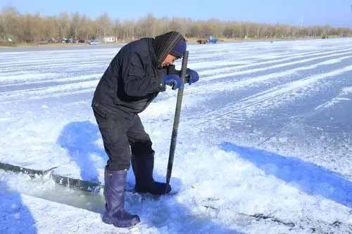 冰蹿 鑿(záo)冰工具