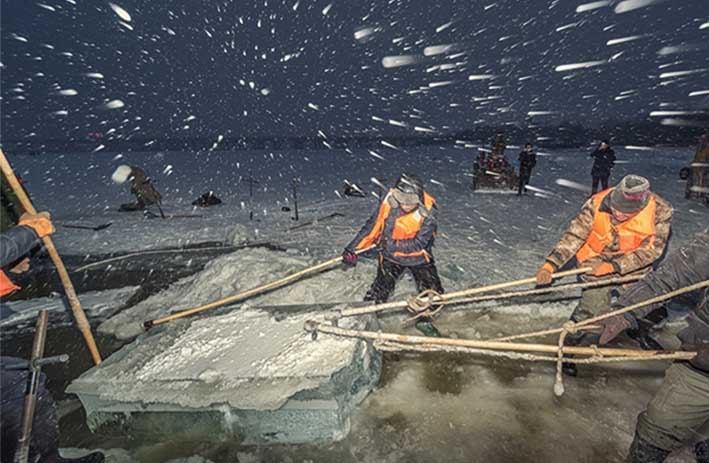 哈爾(ěr)濱冬季采(cai)冰 采冰工(gong)具